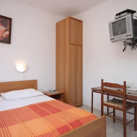 Gasthof Double Room Mali Losinj 2486D